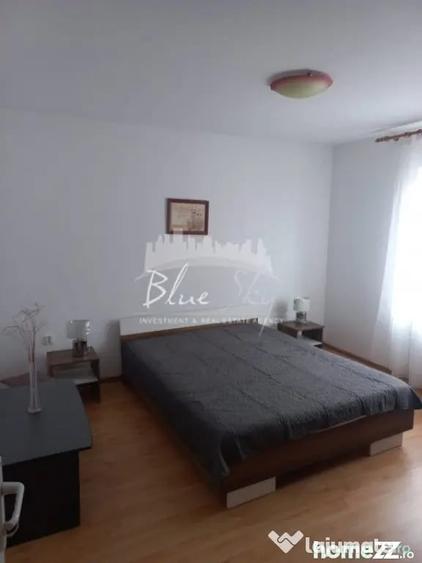 Casă cu 8 camere cu Teren 330 Mp în Eforie