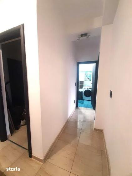 Apartament cu 3 camere decomandat în Progresul