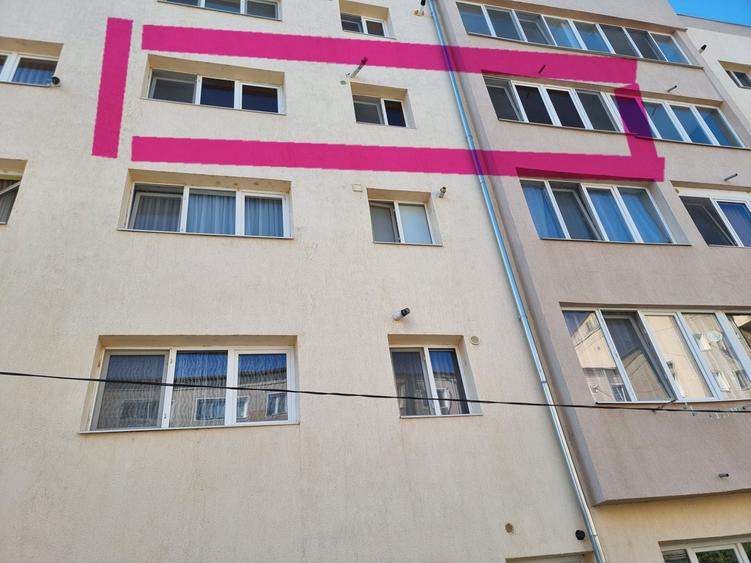 Apartament cu 2 camere decomandat în Central