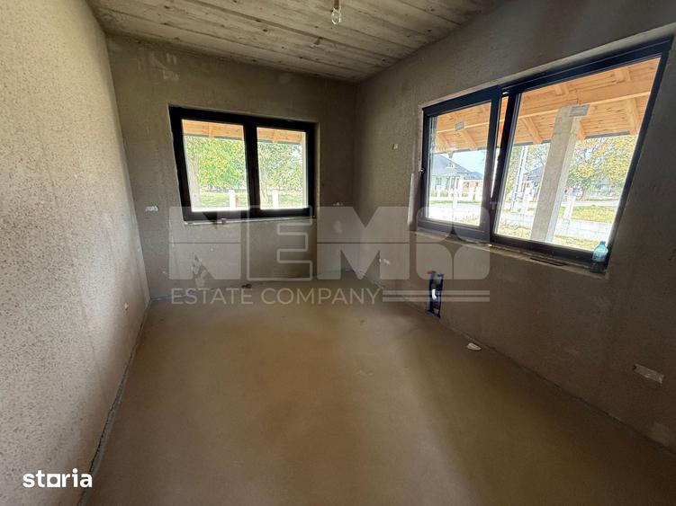 Casă cu 4 camere cu Teren 1000 Mp în Horodnic