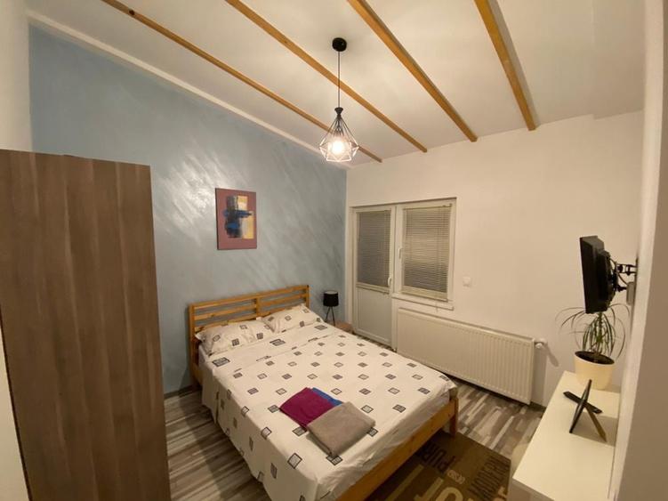 Casă cu 4 camere cu Teren 350 Mp în Central