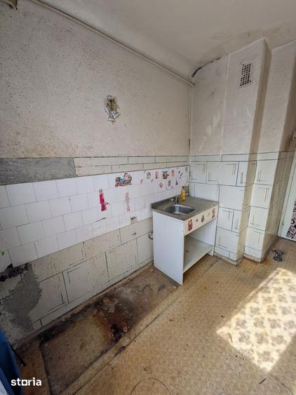 Apartament cu 2 camere decomandat în Calea București