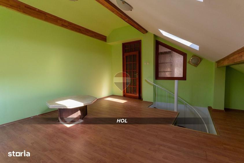 Apartament cu 4 camere în Central