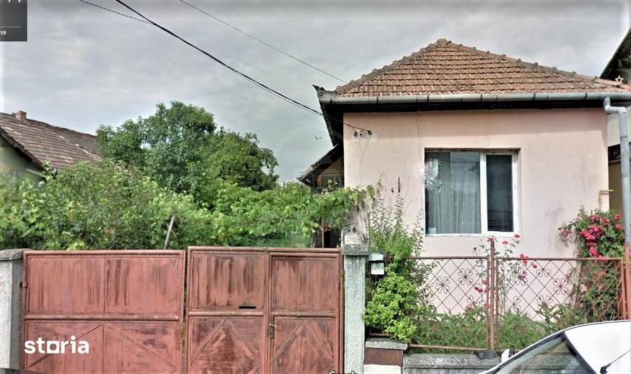 Casă cu 2 camere cu Canalizare în Dâmbul Rotund