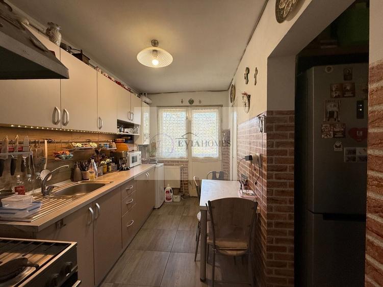 Apartament cu 3 camere semidecomandat, mobilat în Gheorgheni — fotografia 3