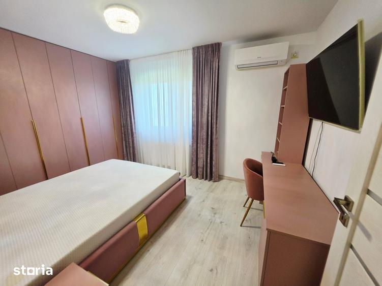 Casă cu 5 camere cu Teren 550 Mp în Păulești