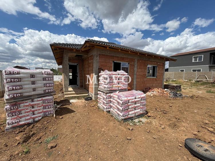 Casă individuală cu 4 camere cu Teren 372 Mp în Sânandrei