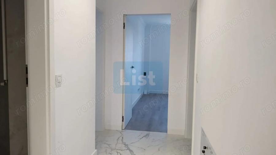 Apartament cu 5 camere decomandat în Nufărul