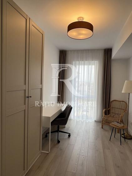 Apartament cu 3 camere decomandat, mobilat în Calea Aradului
