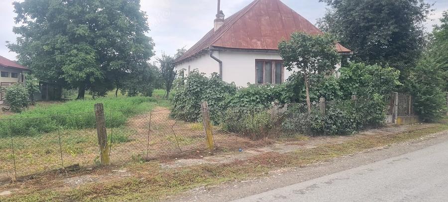 Casă cu Teren 44 Mp în Chiuza