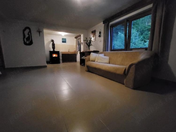 Casă cu Teren 500 Mp în Mădrigești