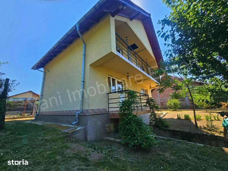 Casă cu 4 camere în Curtea de Argeș