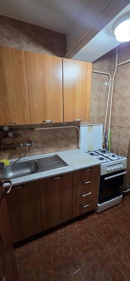 Garsonieră decomandată în Galata