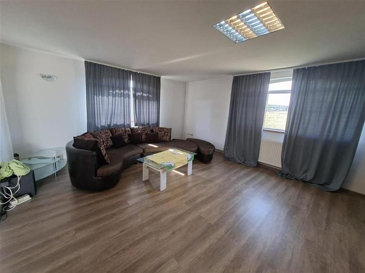 Casă individuală cu 5 camere cu Teren 250 Mp în Gușterița