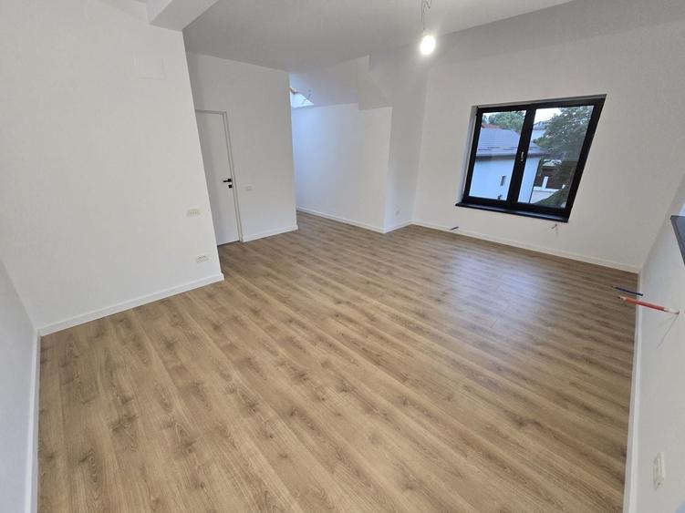 Apartament cu 2 camere decomandat în Zamora