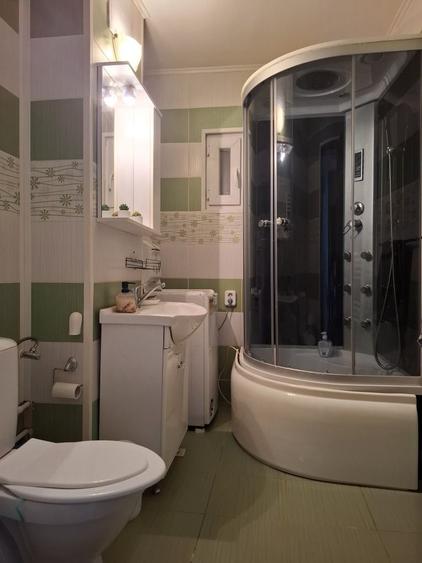 Apartament cu 2 camere decomandat în 1 Mai