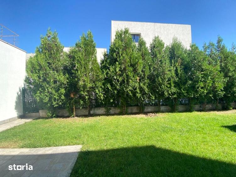 Casă cu 5 camere cu Teren 460 Mp în Central