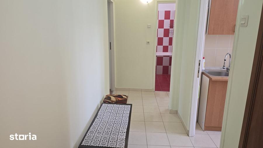 Apartament cu 2 camere decomandat în Liliacului