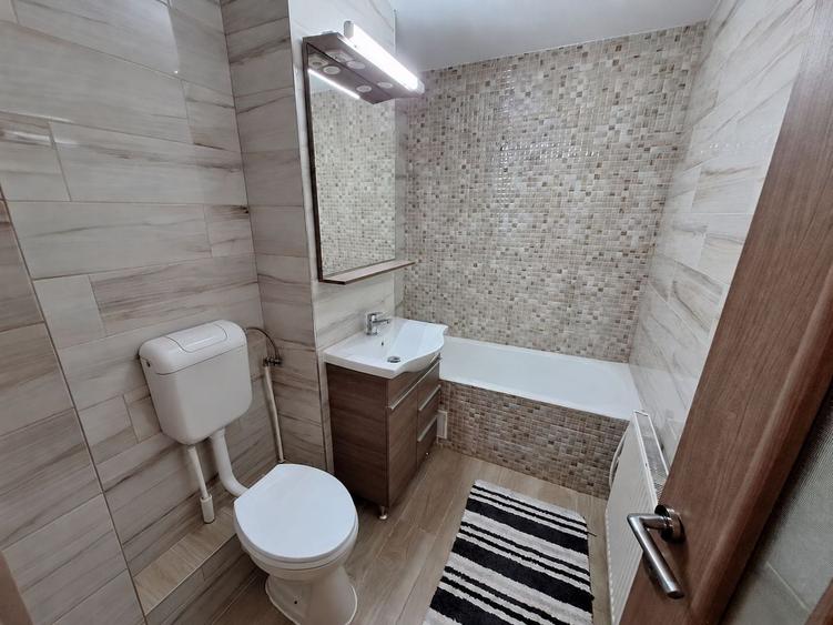 Apartament cu 2 camere decomandat în Zorilor