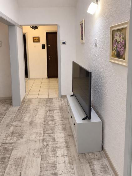 Apartament cu 3 camere decomandat în Obcini