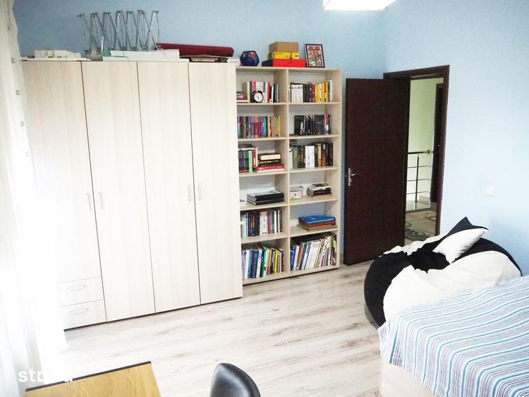 Casă cu 6 camere cu Teren 489 Mp în Central