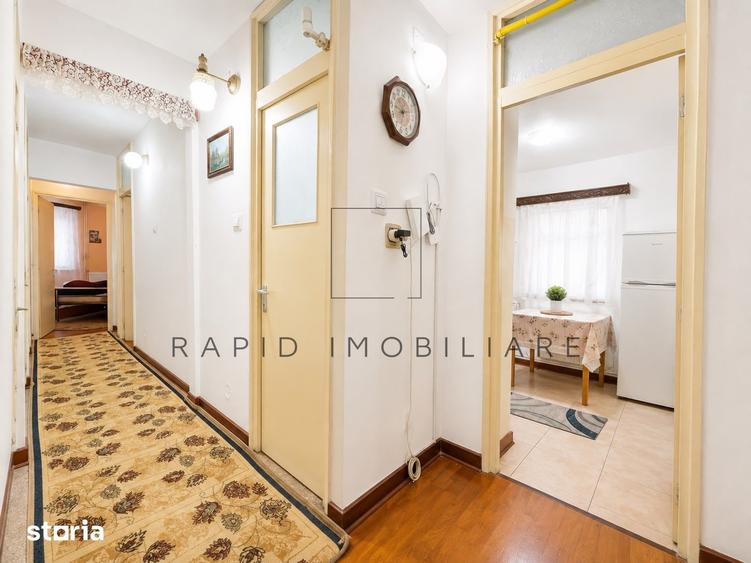 Apartament cu 3 camere decomandat în Siderurgiștilor