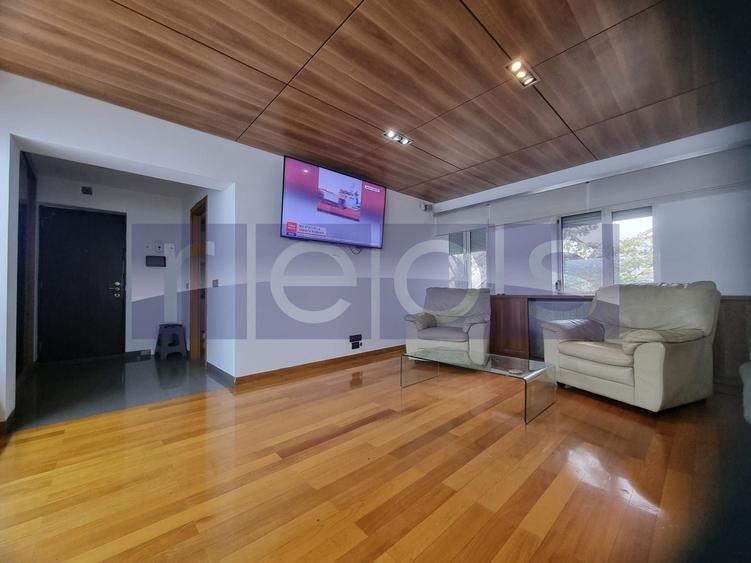 Apartament cu 3 camere semidecomandat, mobilat în Vitan