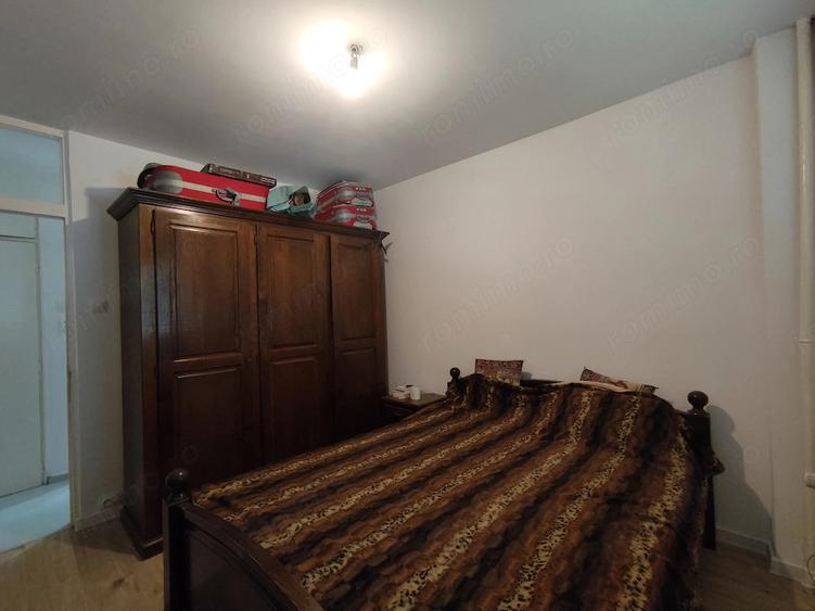 Apartament cu 2 camere decomandat în Basarabia