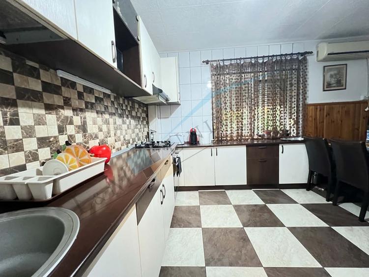 Apartament cu 2 camere decomandat în Decebal