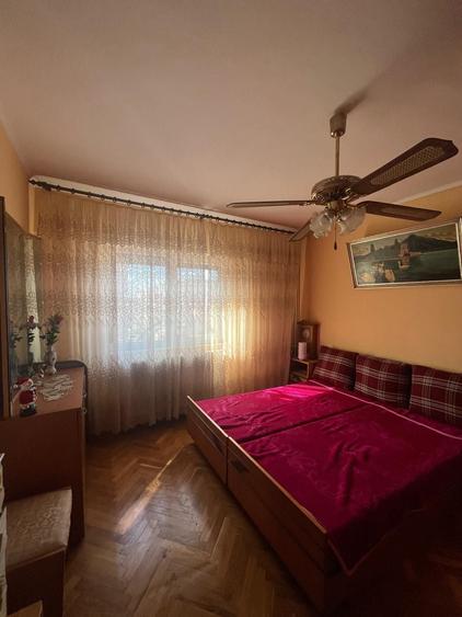 Apartament cu 2 camere decomandat în Confecții