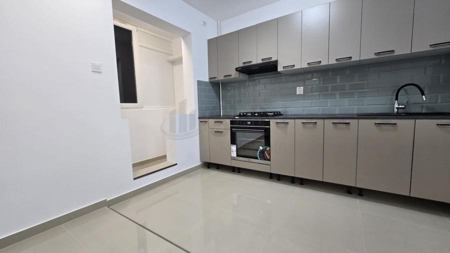 Apartament cu 3 camere decomandat, mobilat în Colentina