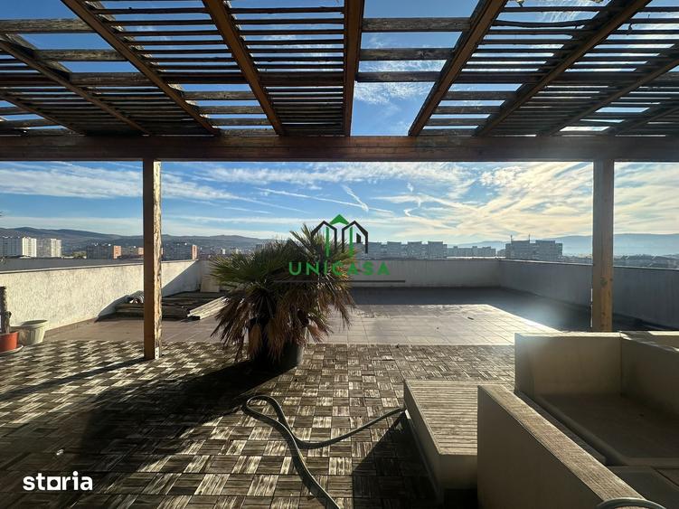 Apartament cu 4 camere în 1 Mai