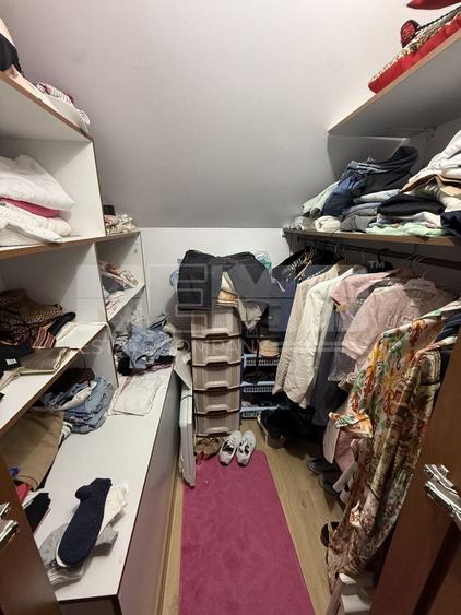 Casă individuală cu 4 camere cu Canalizare în Ultracentral