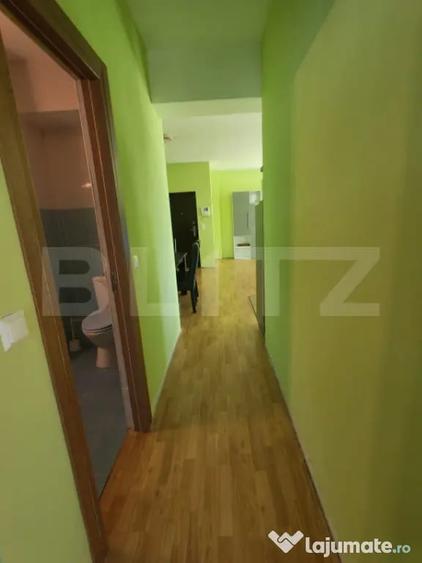 Apartament cu 3 camere decomandat în Independenței