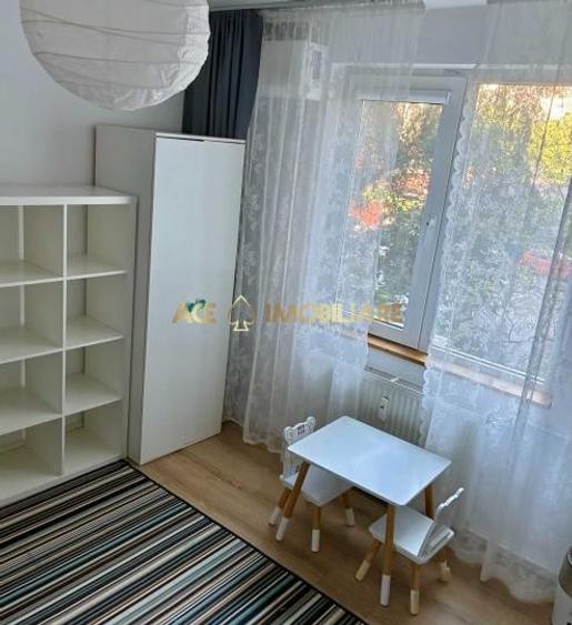Apartament cu 3 camere decomandat, mobilat în Crângași