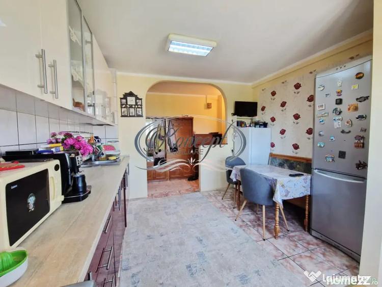Apartament cu 2 camere decomandat în Între Lacuri