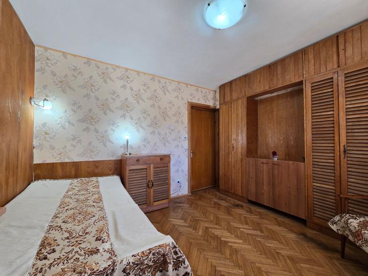 Apartament cu 4 camere decomandat în Ultracentral