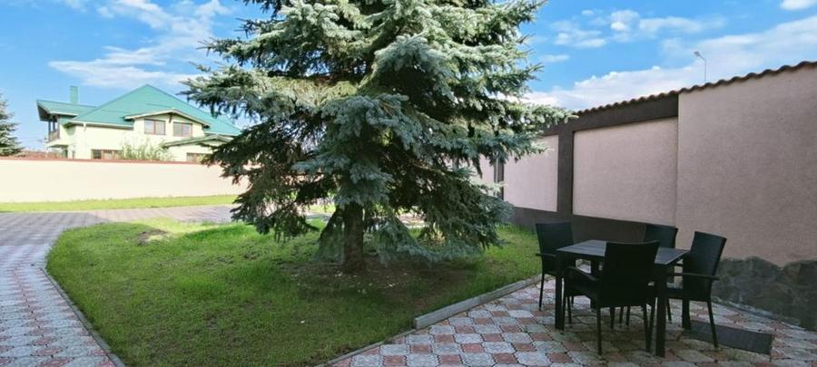 Casă individuală cu 4 camere cu Canalizare în Hărman