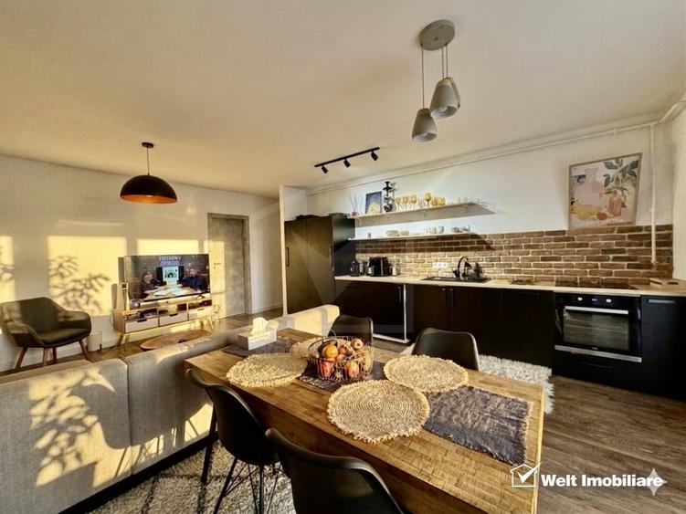 Apartament cu 2 camere semidecomandat, mobilat în Sopor
