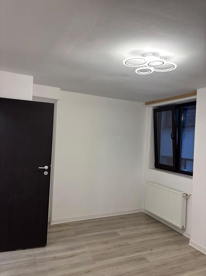 Apartament cu 2 camere semidecomandat în Sebastian