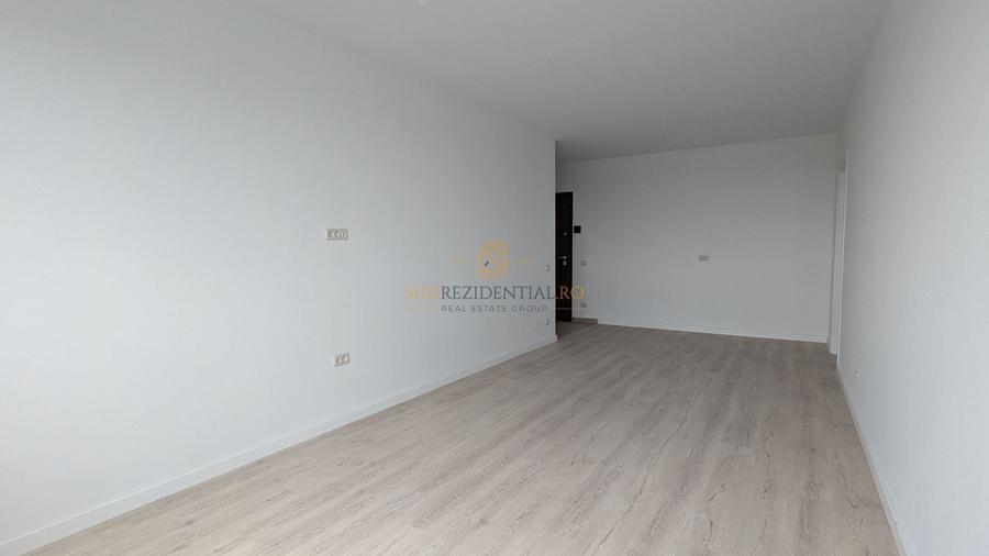 Apartament cu 3 camere semidecomandat în Berceni