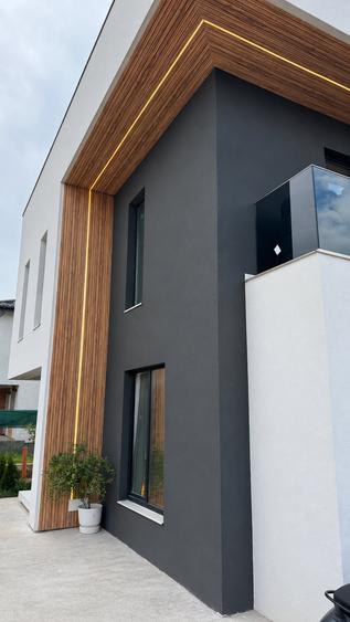 Casă individuală cu 5 camere cu Teren 300 Mp în Berceni