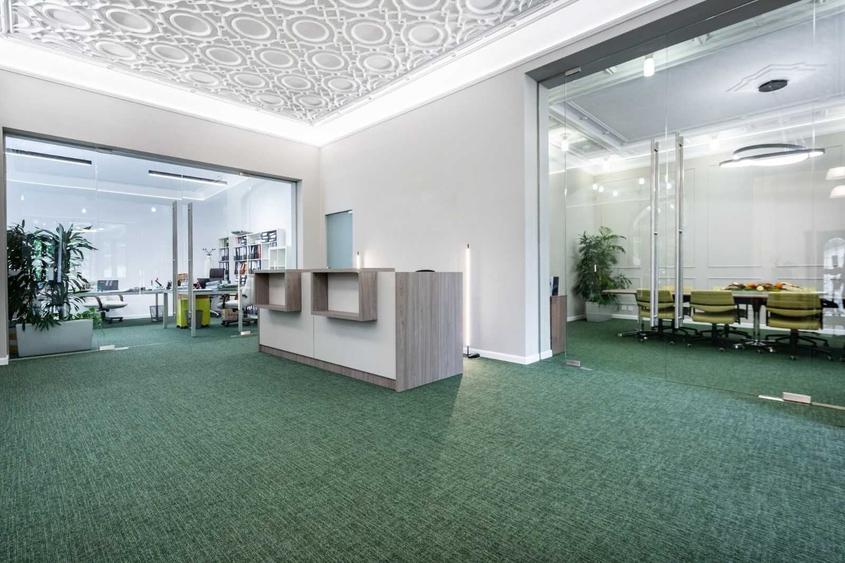 Casă cu 4 camere cu Teren 1266 Mp în Romană