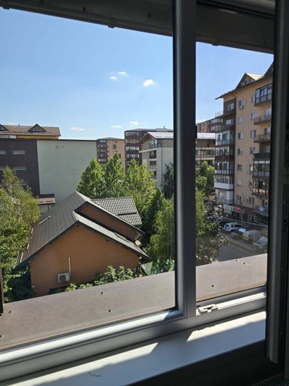 Apartament cu 2 camere decomandat în Herăstrău