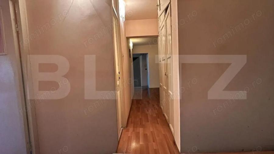 Apartament cu 3 camere decomandat în Rogerius