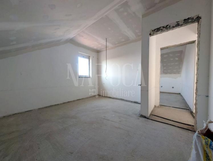 Casă individuală cu 5 camere cu Canalizare în Oncea