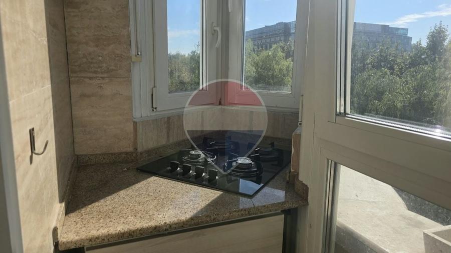 Apartament cu 3 camere decomandat, mobilat în Unirii