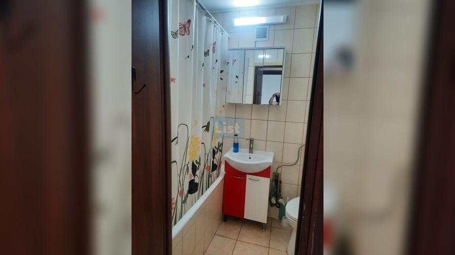 Apartament cu 3 camere decomandat în Ghencea