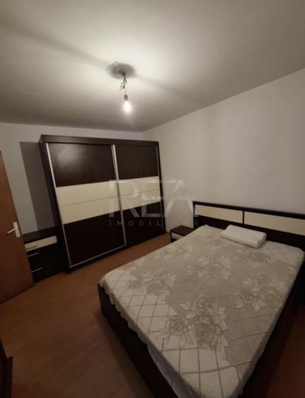 Apartament cu 3 camere decomandat, mobilat în Drumul Taberei