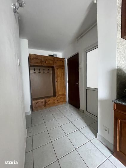 Apartament cu 3 camere decomandat în Vest